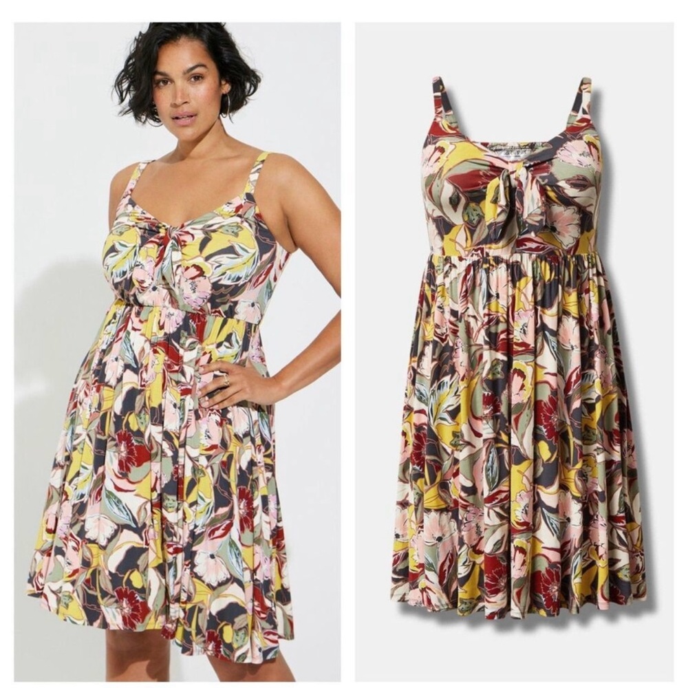 ** Brand New ** Torrid Mini Super Soft Bow Front Skater Dress Size 3